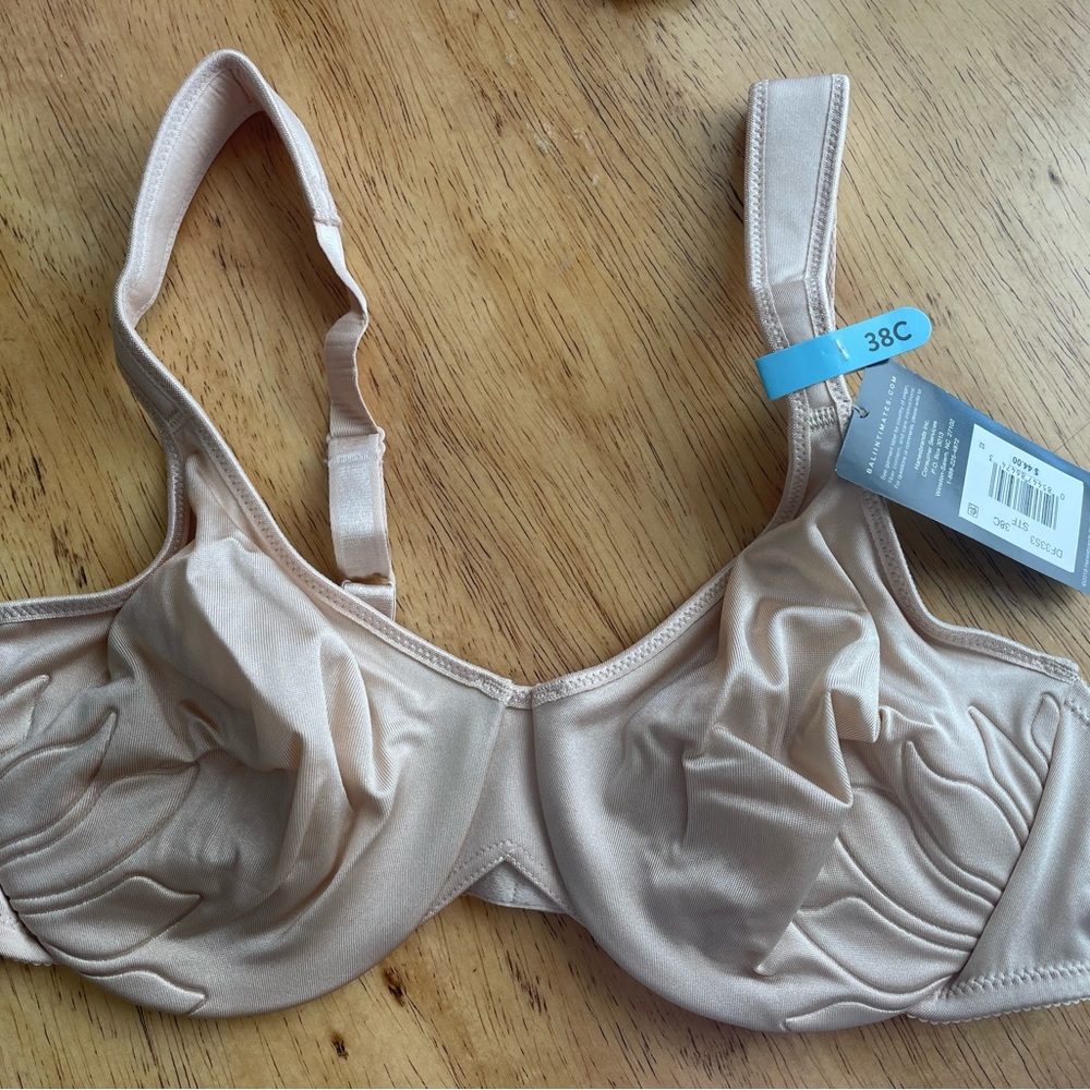 NWT- Bali Bra 38C